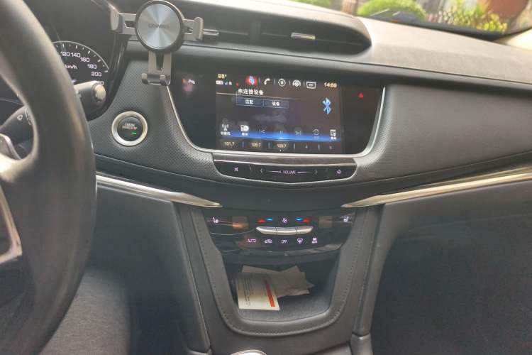 Used Cadillac XT5 2018 28T Four-Wheel Drive Luxury Model
