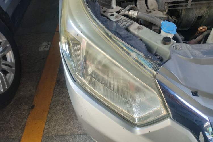 Used Venucia R50 2013 1.6L Manual Fashion Edition