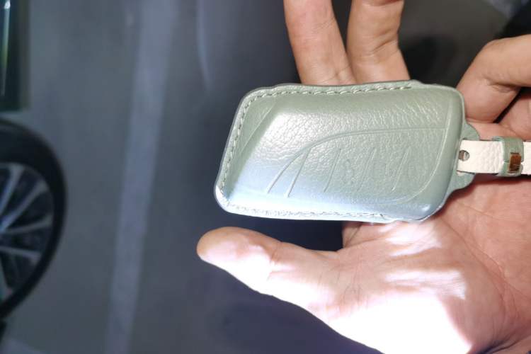 Used Lexus ES 2024 200 Premium Edition Vehicle Key