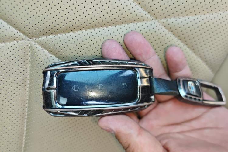 Used Geely Galaxy L6 2024 125km PLUS Dragon Edition
