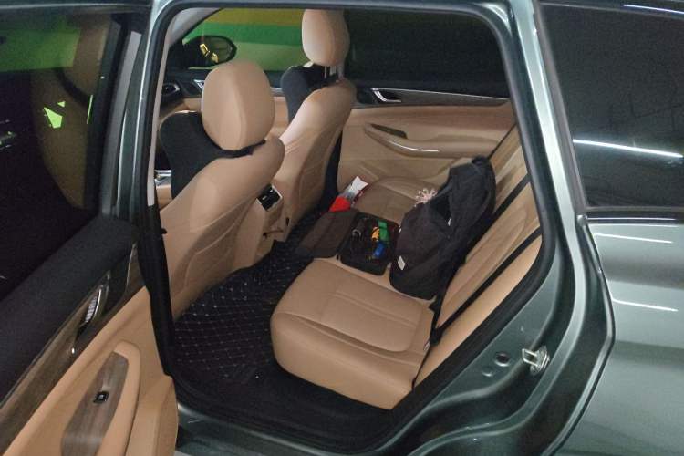 Used Landian E5 2023 1.5L DE-i 100KM Enjoyment Version 5 Seats Left Rear Seat