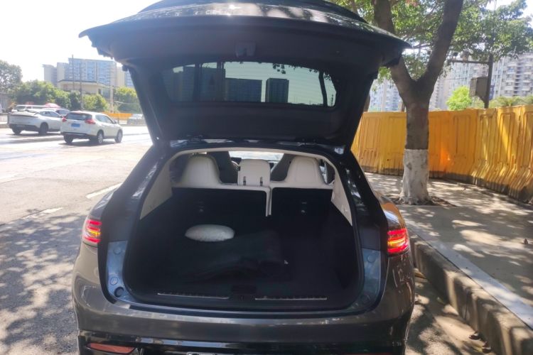 Used Hima Luxeed R7 2024 All-Electric 802 km Max Trunk