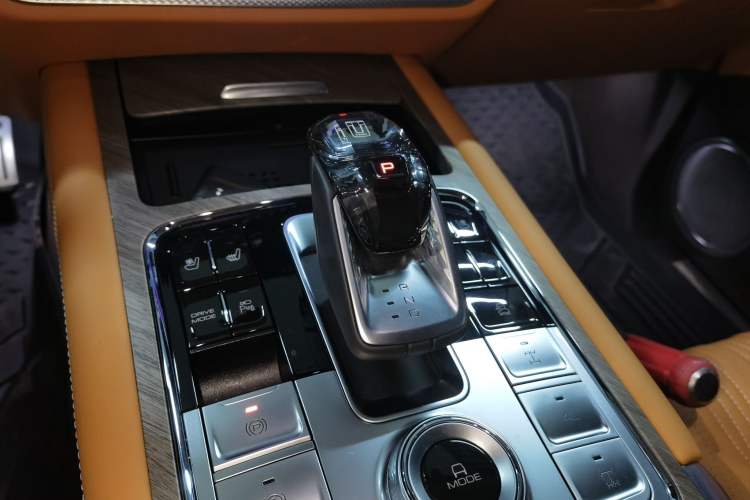 Used Tank 500 New Energy 2025 Hi4-Z
