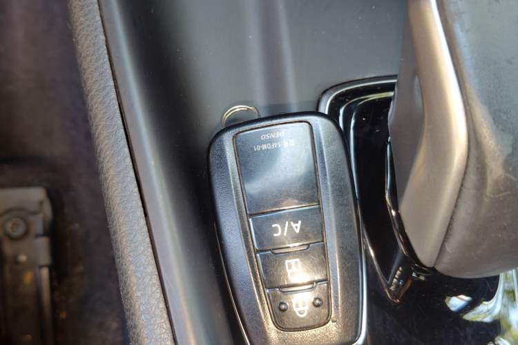 Used Toyota C-HR EV 2020 Leading Edition