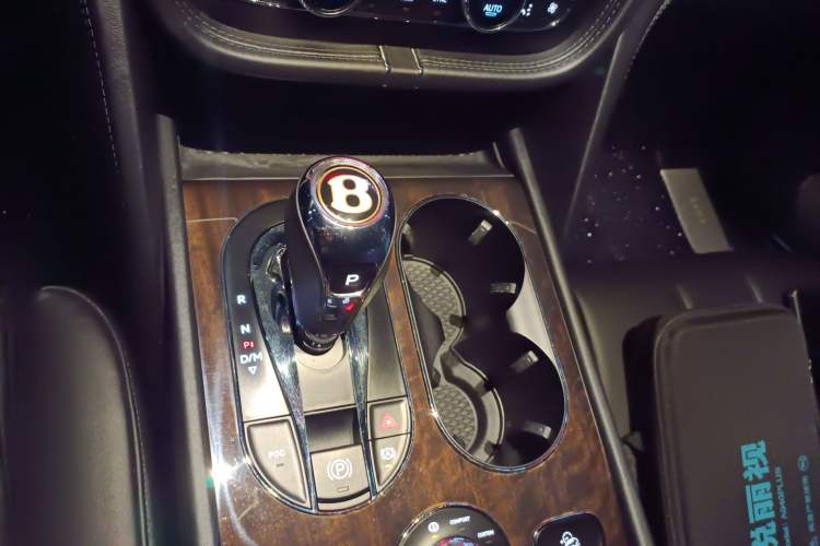 Used Bentley Bentayga 2018 4.0T V8 Gear Lever