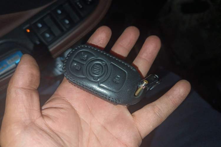 Used Buick Envision 2014 28T All-Wheel-Drive Versatile Sports Flagship Edition