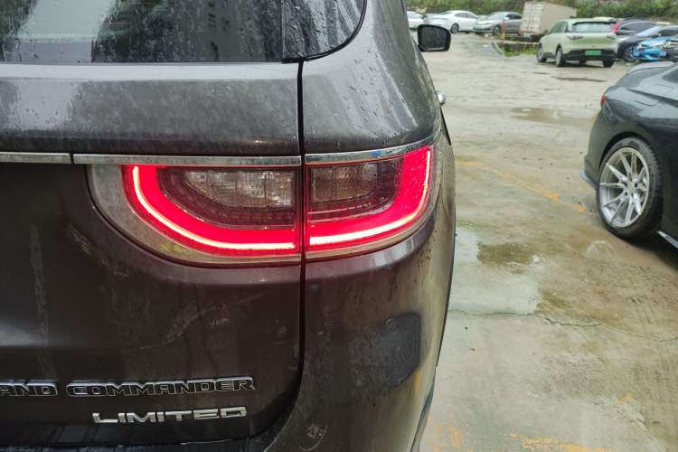 Used Jeep Grand Commander 2018 2.0T Four-Wheel Drive Prestige Edition China V