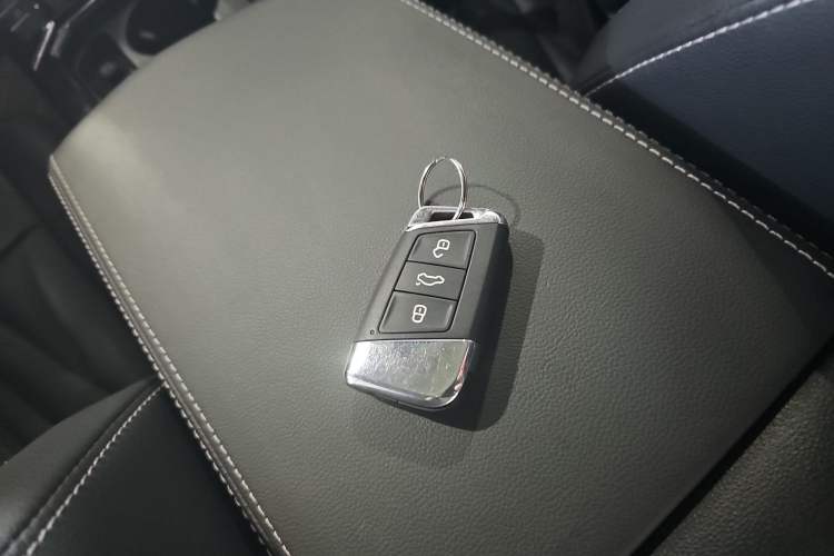 Used Volkswagen Passat 2023 330TSI Starry Luxury Edition
