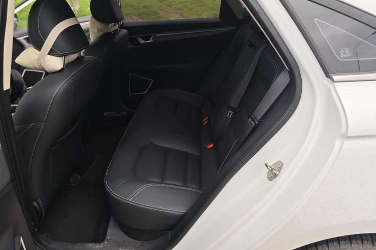 Used Geely Auto Emgrand GL 2018 1.8L DCT Elite Smart Connectivity Version Left Rear Seat