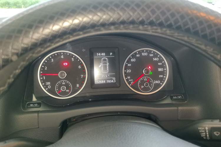 Used Volkswagen Tiguan 2015 1.8TSI Automatic Two-Wheel Drive Comfort Edition Instrument Cluster