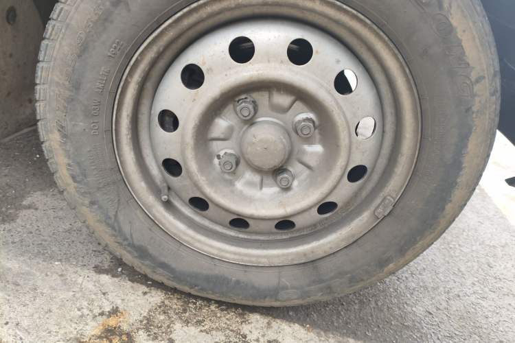 Used Wuling Rongguang 2014 1.2L S Base Model
