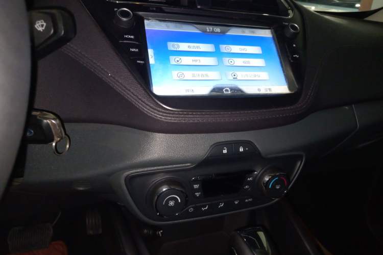 Used Ford Escort 2015 1.5L Automatic Fashion Model
