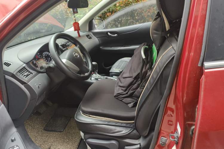 Used Nissan Tiida 2013 1.6L CVT Cool Cafe Edition Left Front Seat