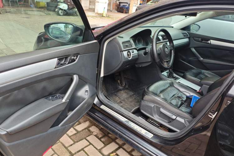 Used Volkswagen Passat 2011 1.8TSI Automatic Prestige Edition