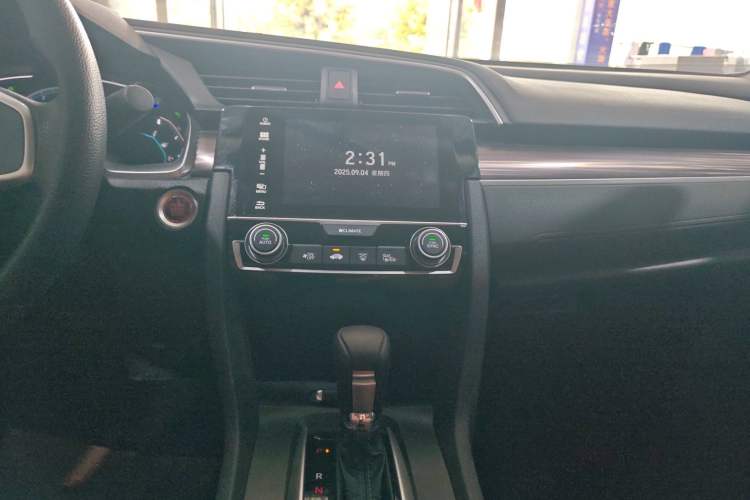 Used Honda Civic 2016 220TURBO CVT Prestige Edition
