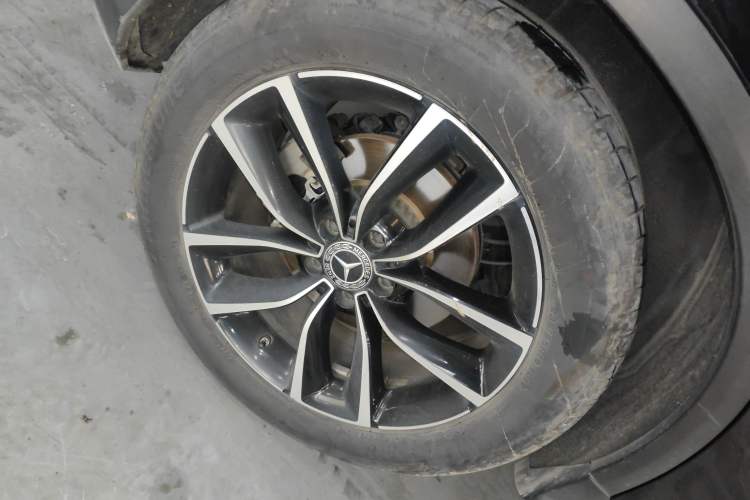 Used Mercedes-Benz GLC 2020 Facelift GLC 300 L 4MATIC Dynamic Edition Right Rear Wheel Hub