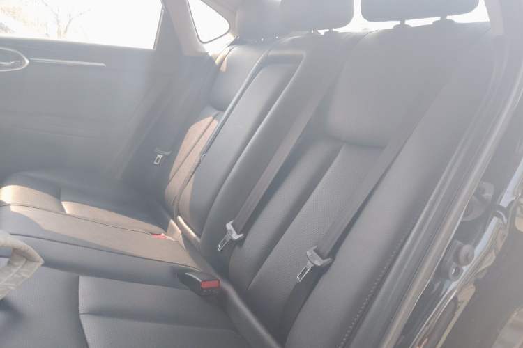 Used Nissan Sylphy 2022 Classic 1.6XL CVT Luxury Edition Left Rear Seat