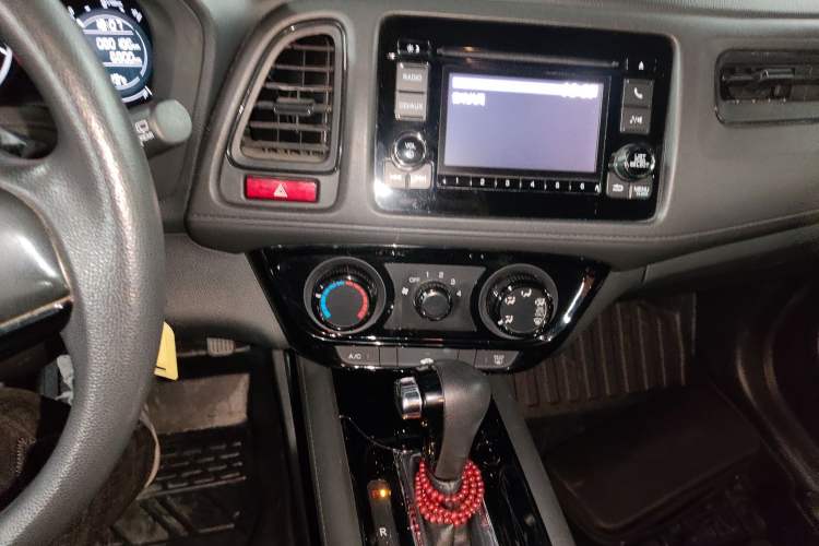 Used Honda Vezel 2017 1.5L CVT 2WD Comfort Model Audio And AC Panel