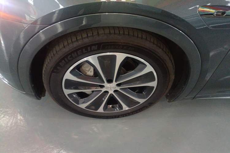 Used Hima Luxeed R7 2025 Range-Extended Version 251 km Max