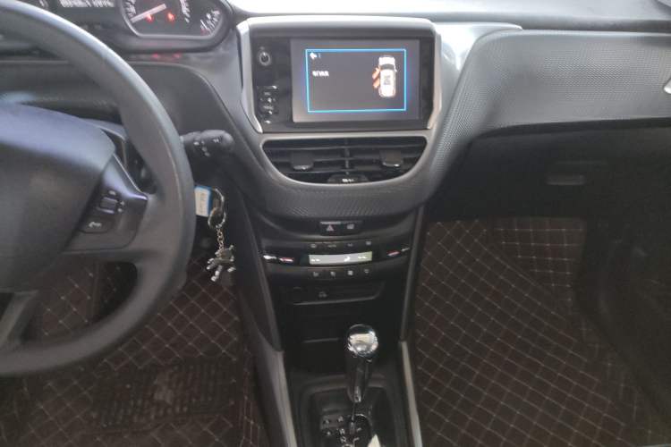 Used Peugeot 2008 2018 1.6L Automatic Fashion Edition