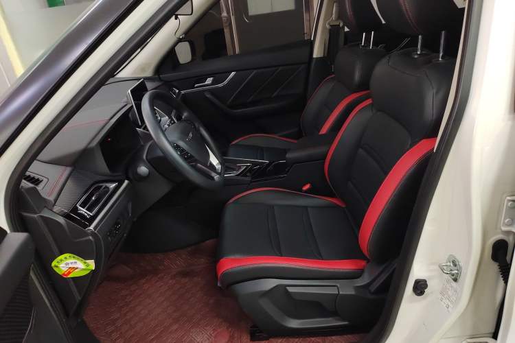 Used Venucia T60 2020 1.6L CVT Smart Drive Version China VI Standard
