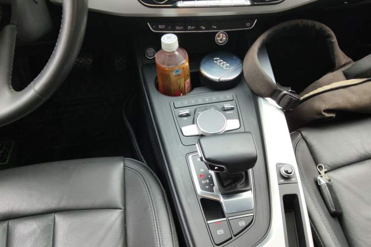 Used Audi A4L 2019 40 TFSI Fashion Edition China VI Emission Standard