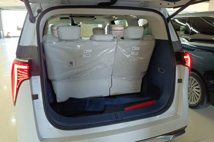 Used Buick Century 2025 2.0T Seven-Seater Yinshi Edition
