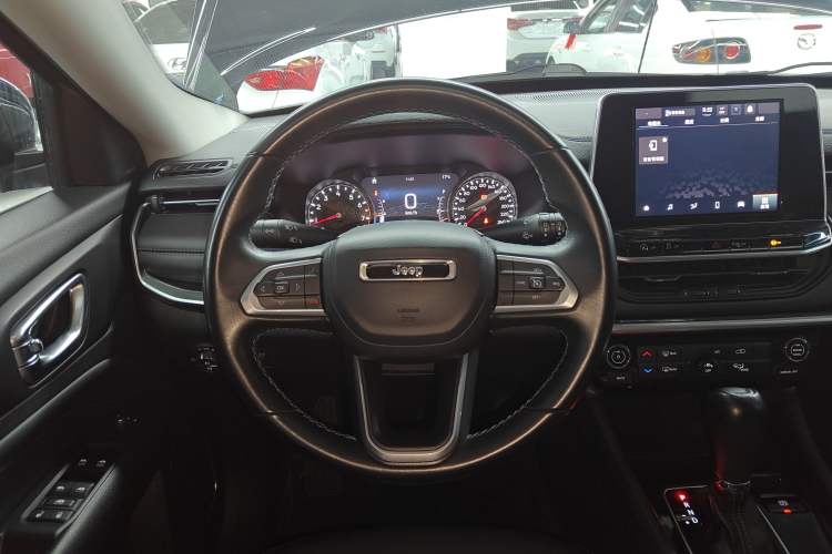 Used Jeep Compass 2021 220T Automatic Leading Edition