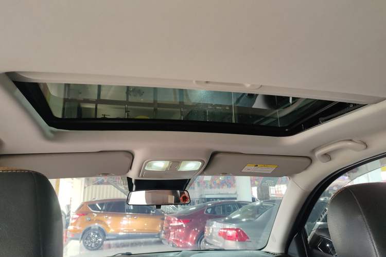 Used Oshan CX70 2017 CX70T 1.5T Automatic Zunqing Edition