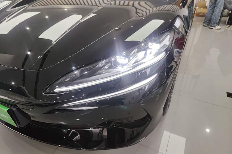 Used Denza Z9GT 2024 1100 4x4 Max First Edition