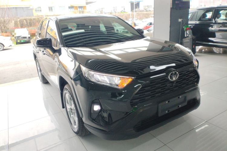 Used Toyota RAV4 2024 2.0L CVT Two-Wheel Drive Urban Edition
