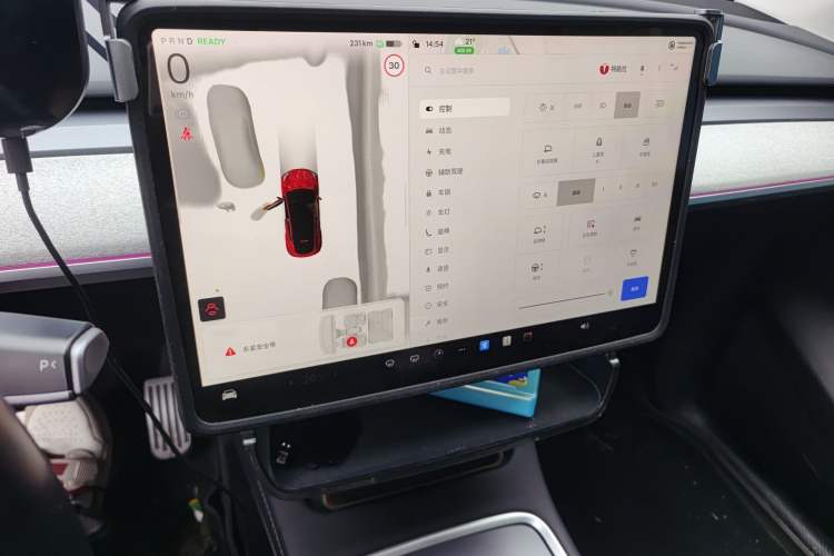 Used Tesla Model Y 2023 Rear-Wheel-Drive Version Audio And AC Panel