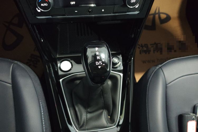 Used Volkswagen Tharu 2025 NewRui 300TSI Prestige Edition