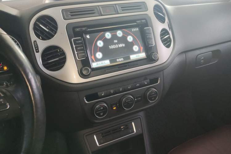 Used Volkswagen Tiguan L 2015 1.8TSI Automatic Two-Wheel Drive Luxury Model
