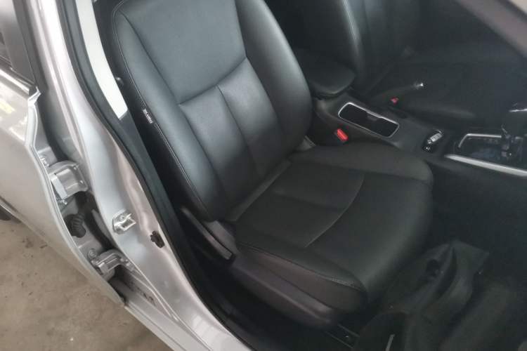 Used Nissan Sylphy 2019 1.6XV CVT Smart Connect Luxury Edition China VI Standard Right Front Seat