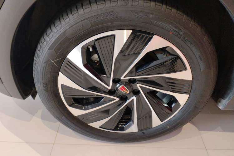 Used Hongqi HS7 PHEV 2024 2.0T PHEV Four-Wheel Drive Flagship Edition 6 Seats