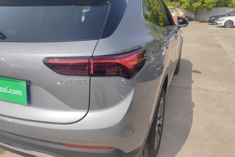 Used Buick Envision 2025 25T Entry-Grade Platinum Edition
