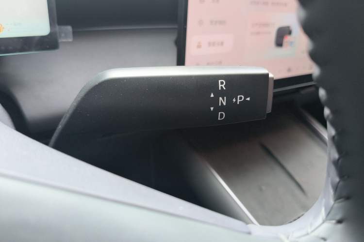 Used Nissan N6 2026 Model 180 Max Gear Lever