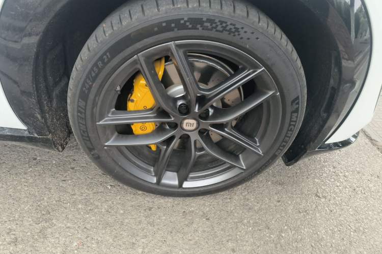 Used Xiaomi Auto YU7 2025 Ultra-Long Range High-Performance All-Wheel-Drive Max Edition