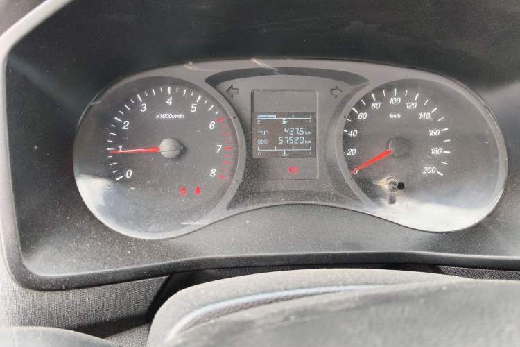 Used Wuling Zhengcheng 2022 2.0L Manual Entrepreneurial Version Instrument Cluster