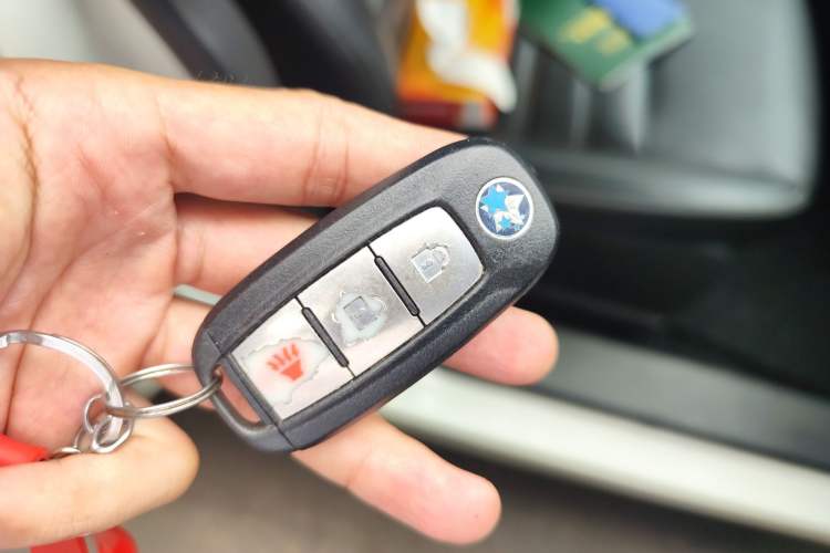 Used Venucia T90 2017 2.0L CVT Smart Edition Vehicle Key