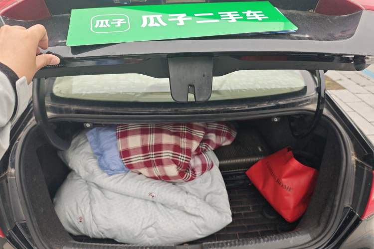 Used Volkswagen Sagitar 2014 Revised Version 1.6L Manual Comfort Edition Trunk