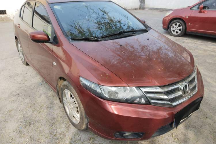 Used Honda City Classic 2012 1.5L manual Comfort version
