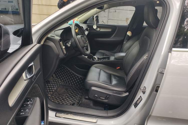 Used Volvo XC40 2021 T4 Four-Wheel Drive Smart Luxury Edition Driver Seat
