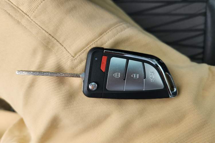 Used Cowin E3 2018 1.5L Automatic Luxury Version