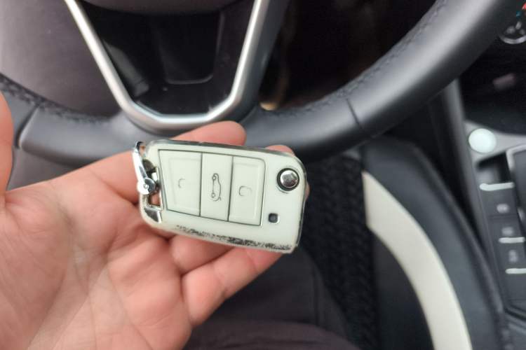 Used Volkswagen Lavida 2024 1.5L Automatic Starry Sky 5 Million Edition Vehicle Key