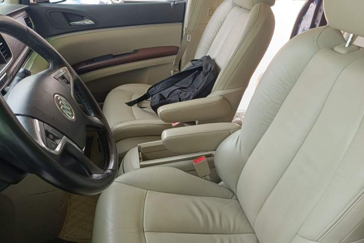 Used Buick GL8 2014 3.0L GT Luxury Business Haoya Edition