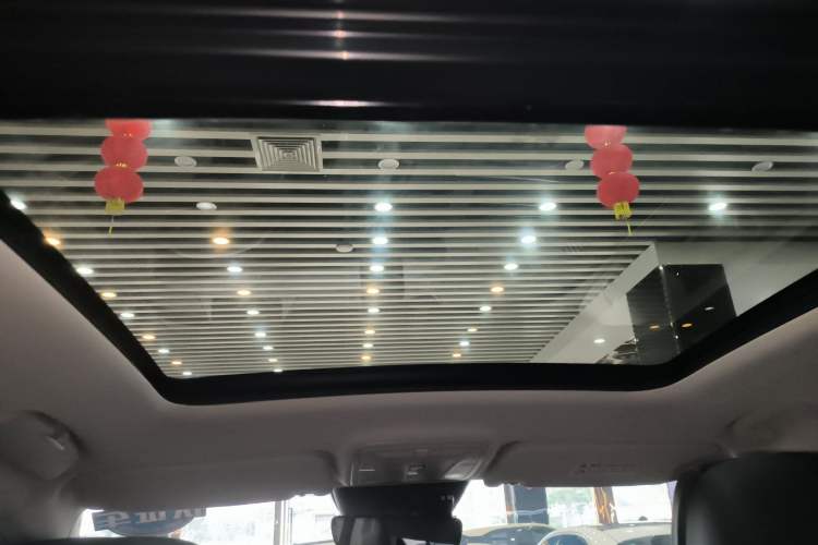 Used Hongqi HS5 2022 Revised Version 2.0T Smart Connect Flagship Edition Headliner