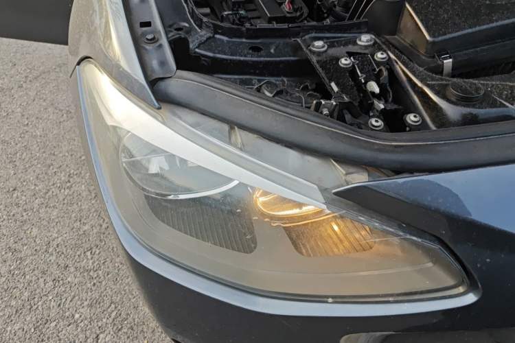 Used BMW 1 Series 2012 116i Leading Model Right Front Headlight