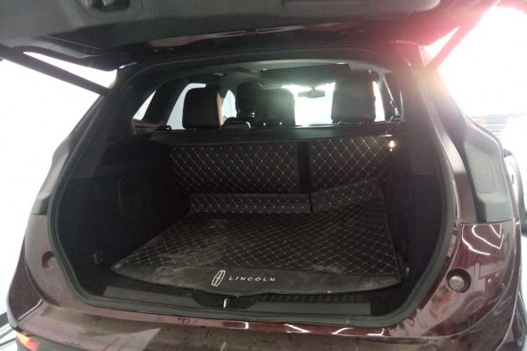 Used Lincoln MKC 2017 2.0T Two-Wheel Drive Deluxe Edition